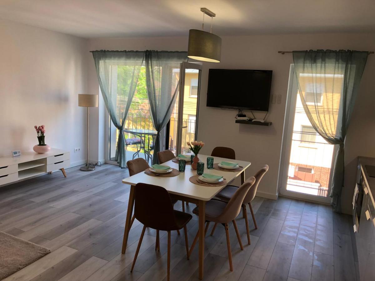 Appartamento Szeged Gyoengye Delux Esterno foto